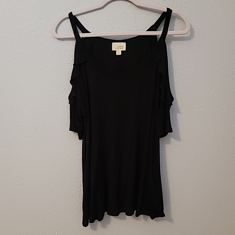 Caution To The Wind Black Cold Shoulder Ruffle Sleeve Swing Top Sz L